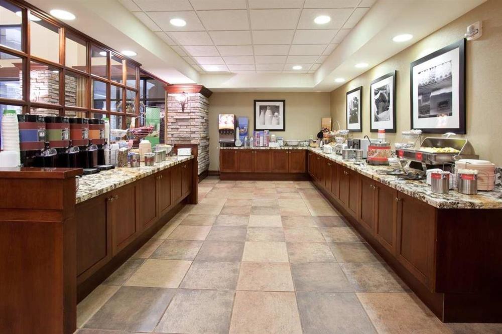 Hampton Inn & Suites Colorado Springs/I-25 South Restoran fotoğraf